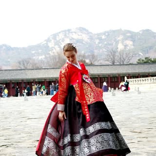 Agnieszka Klessa-Shin